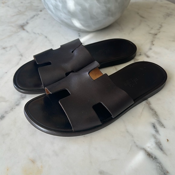 HERMÉS “izmir” brown leather sandal - Picture 3 of 9